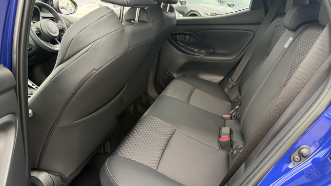Mazda 2 Hybrid 1.5i Hybrid Homura 5dr CVT Hybrid Hatchback - Image 16